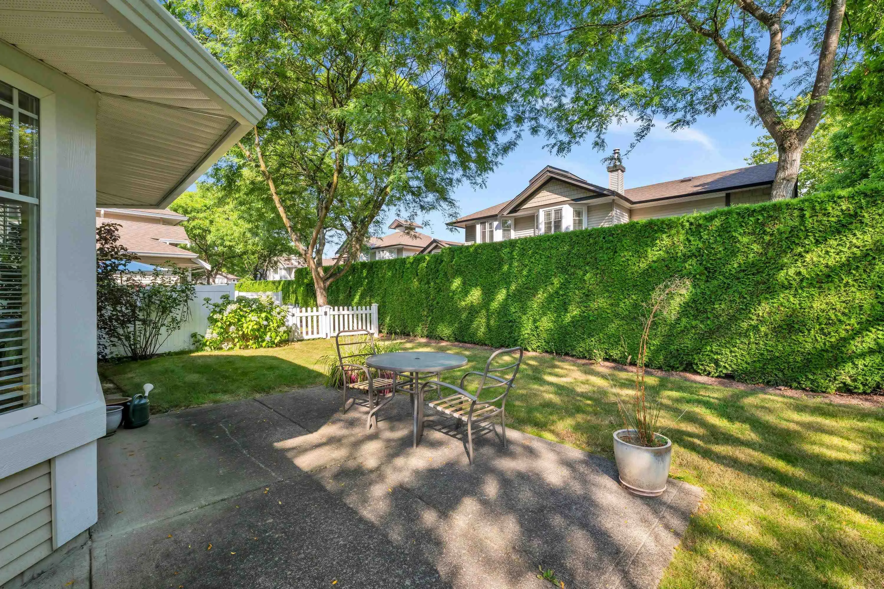 7 6488 168 Street