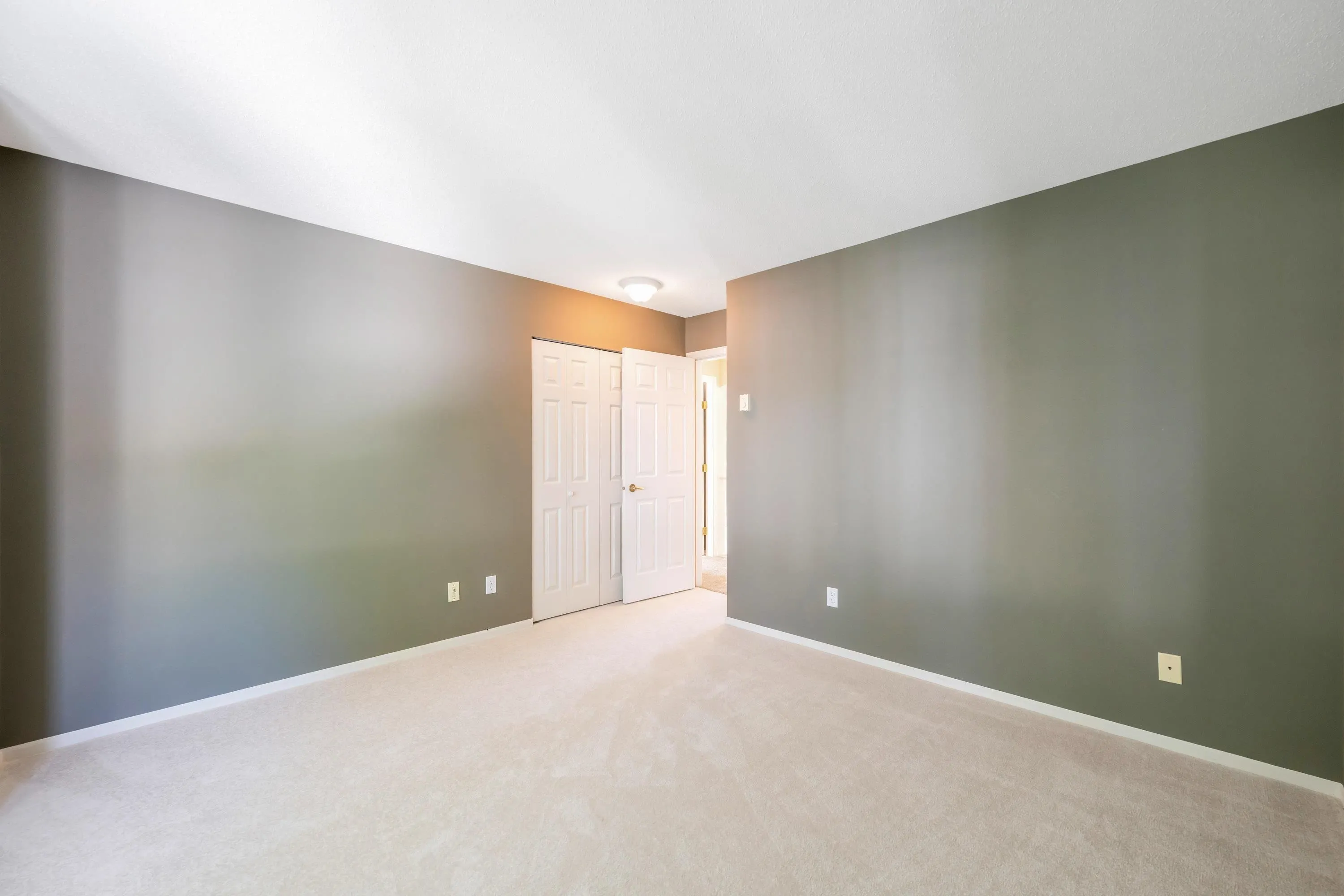 7 6488 168 Street