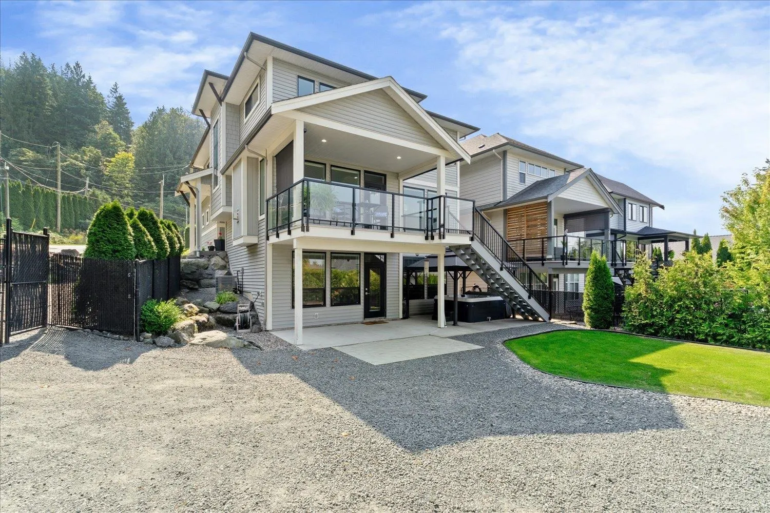 7569 Dickinson Place