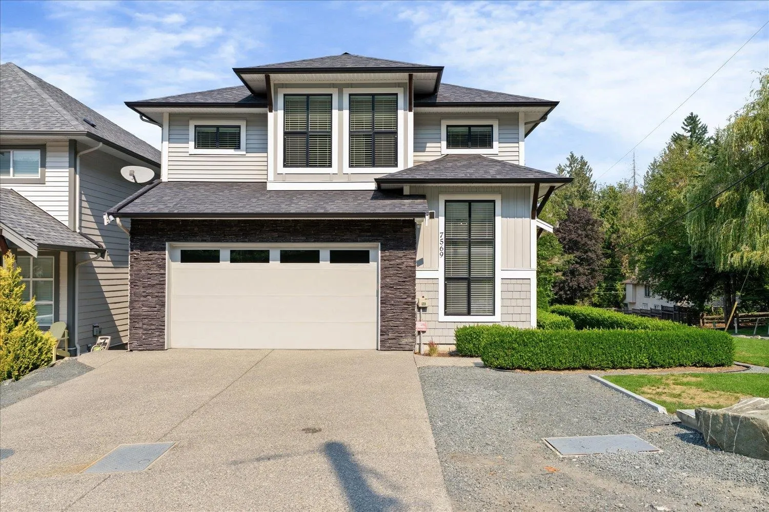 7569 Dickinson Place