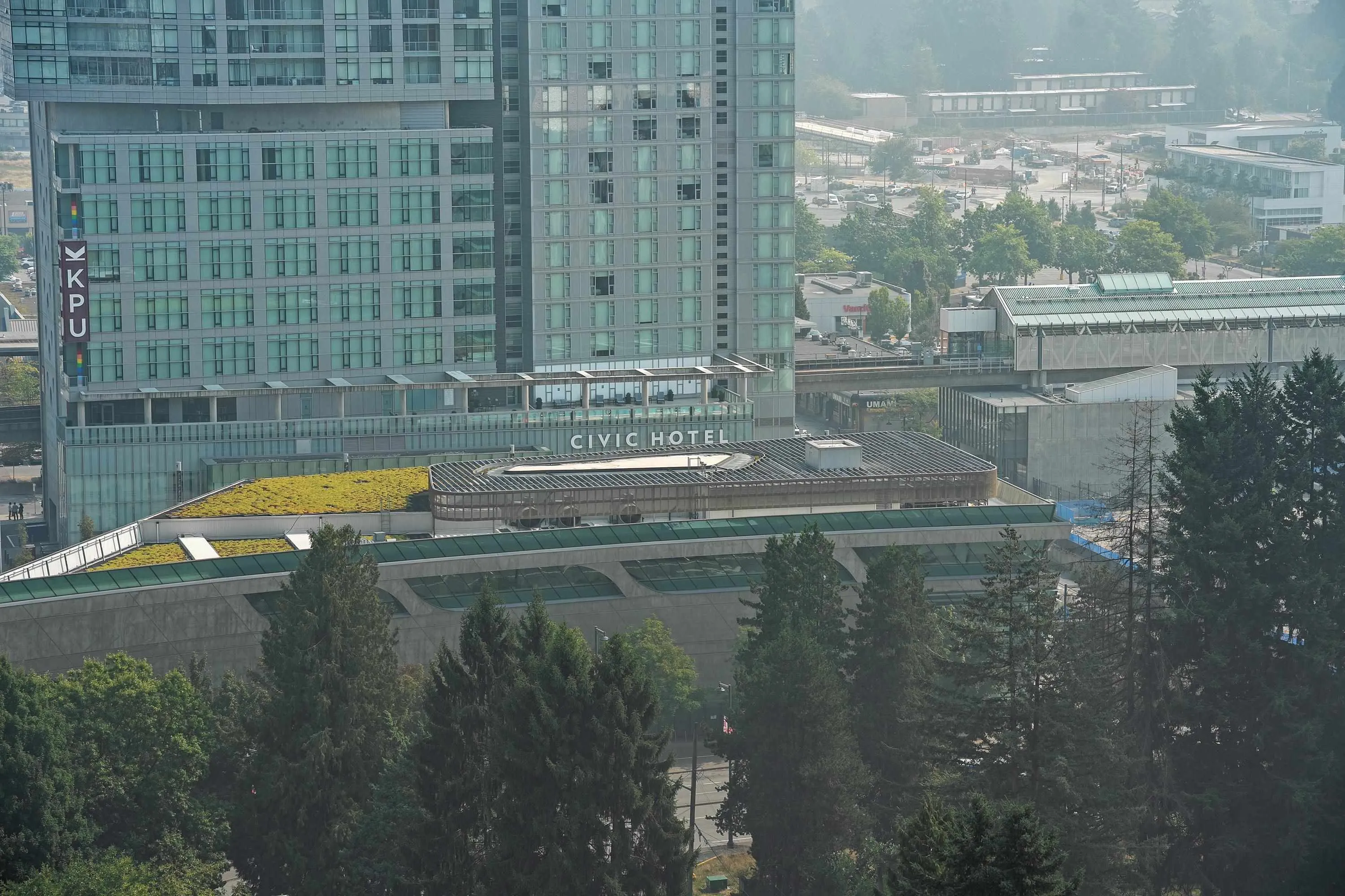 2106 13318 104 Avenue