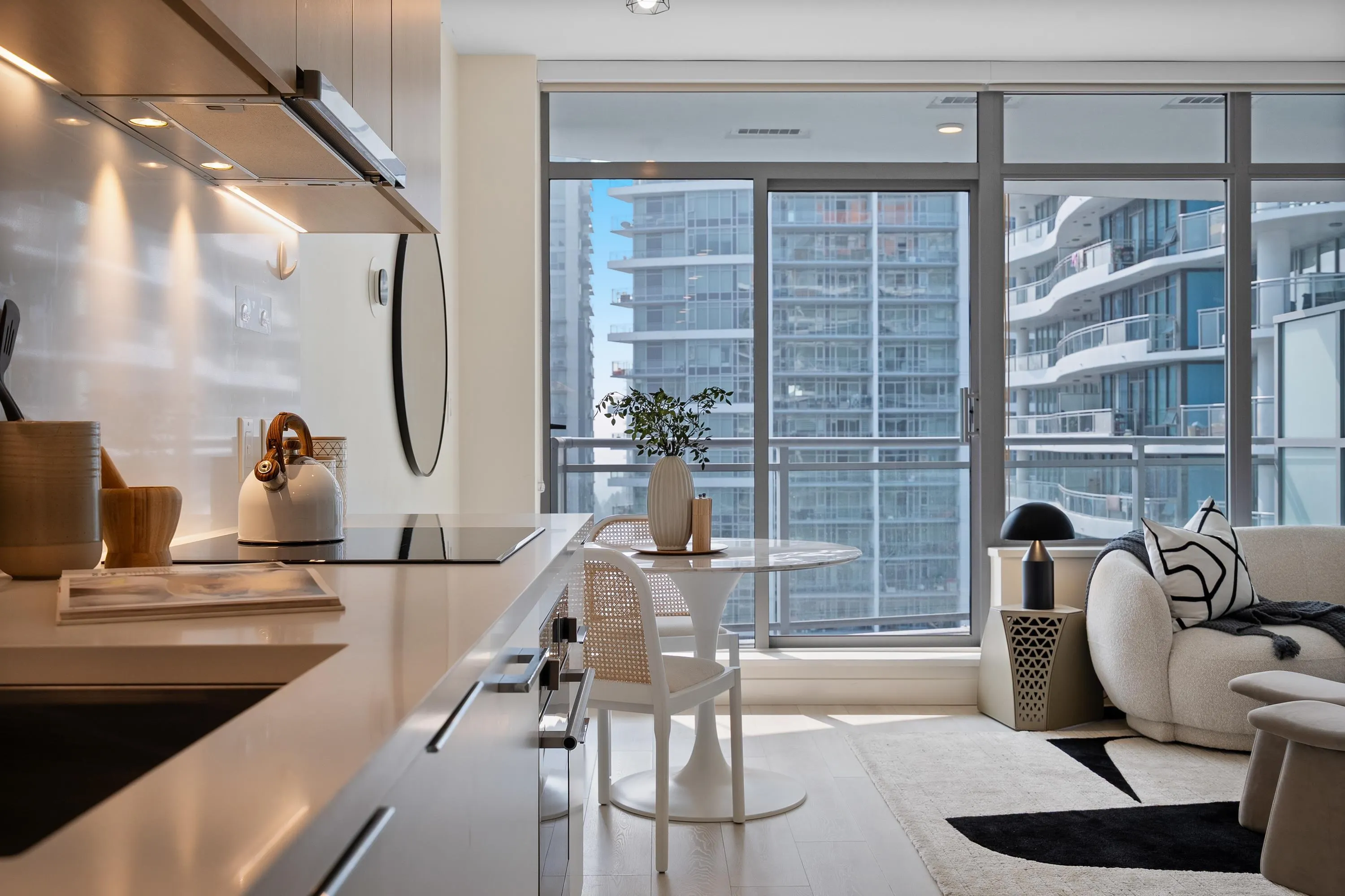 2106 13318 104 Avenue