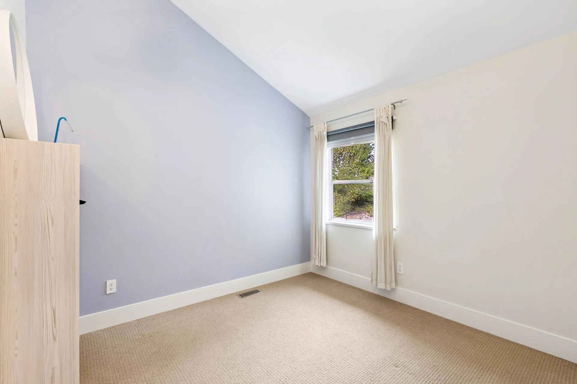 239 W 22nd Street