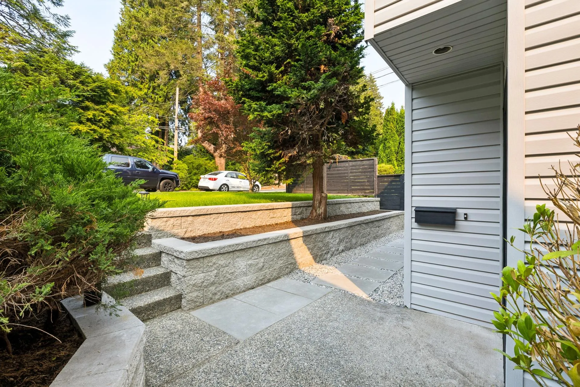 239 W 22nd Street