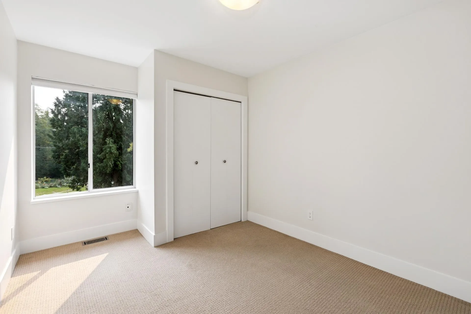 239 W 22nd Street