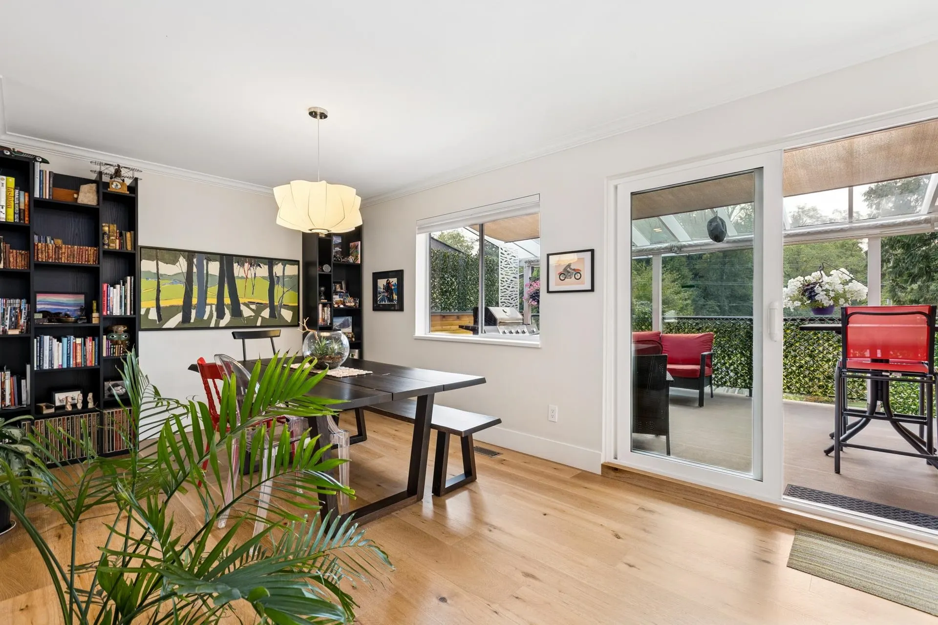 239 W 22nd Street