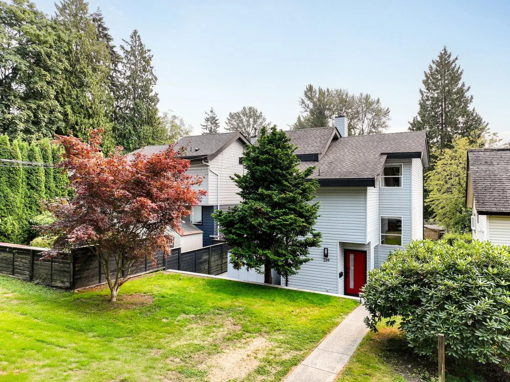 239 W 22nd Street
