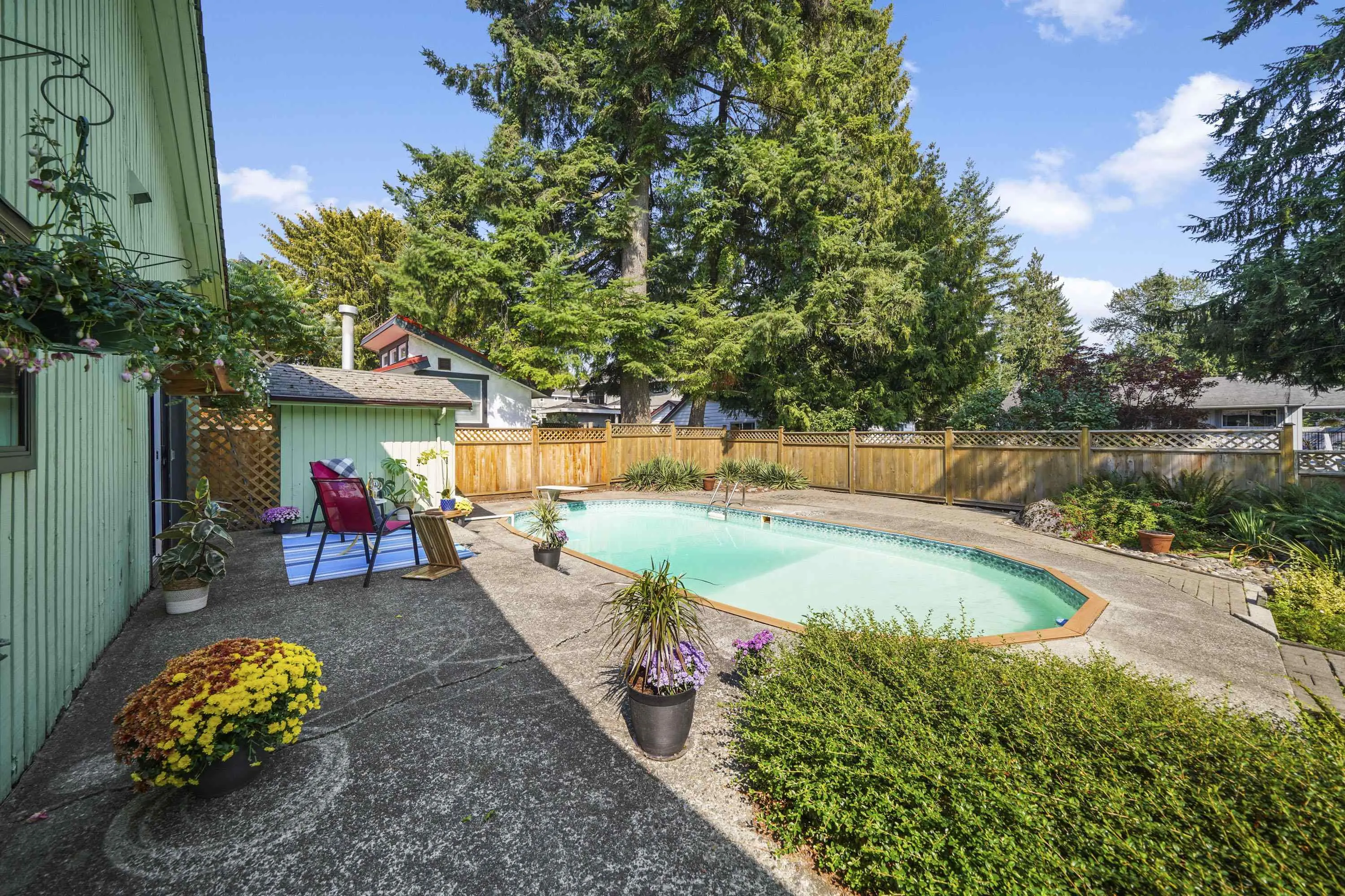533 Ascot Street