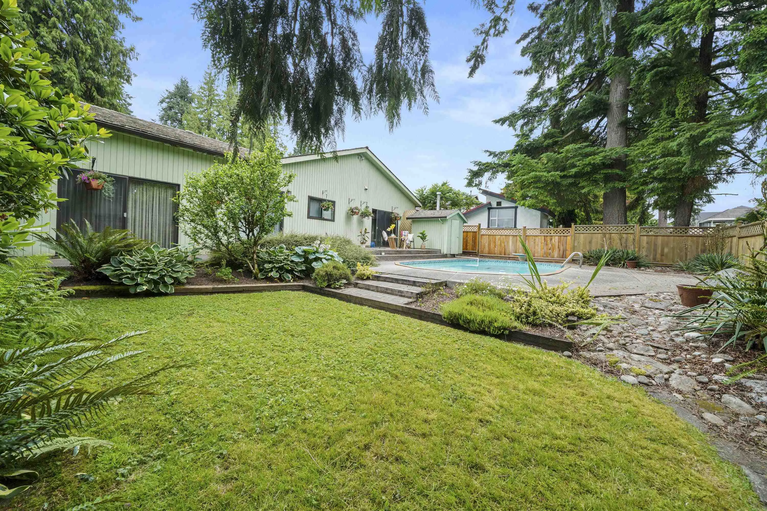 533 Ascot Street