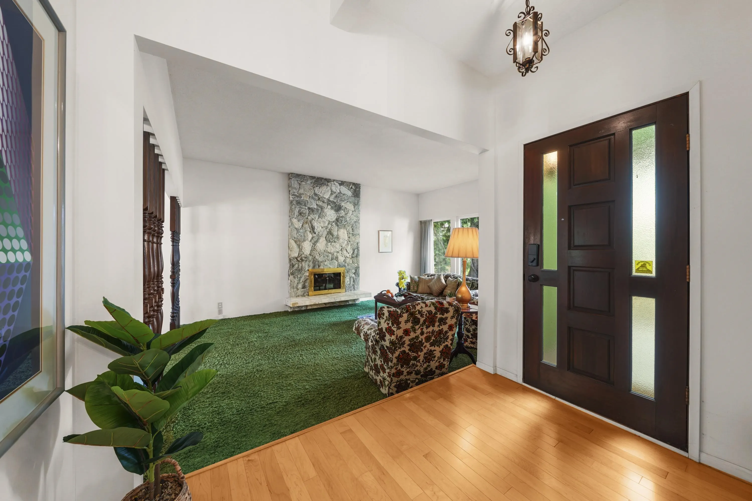 533 Ascot Street