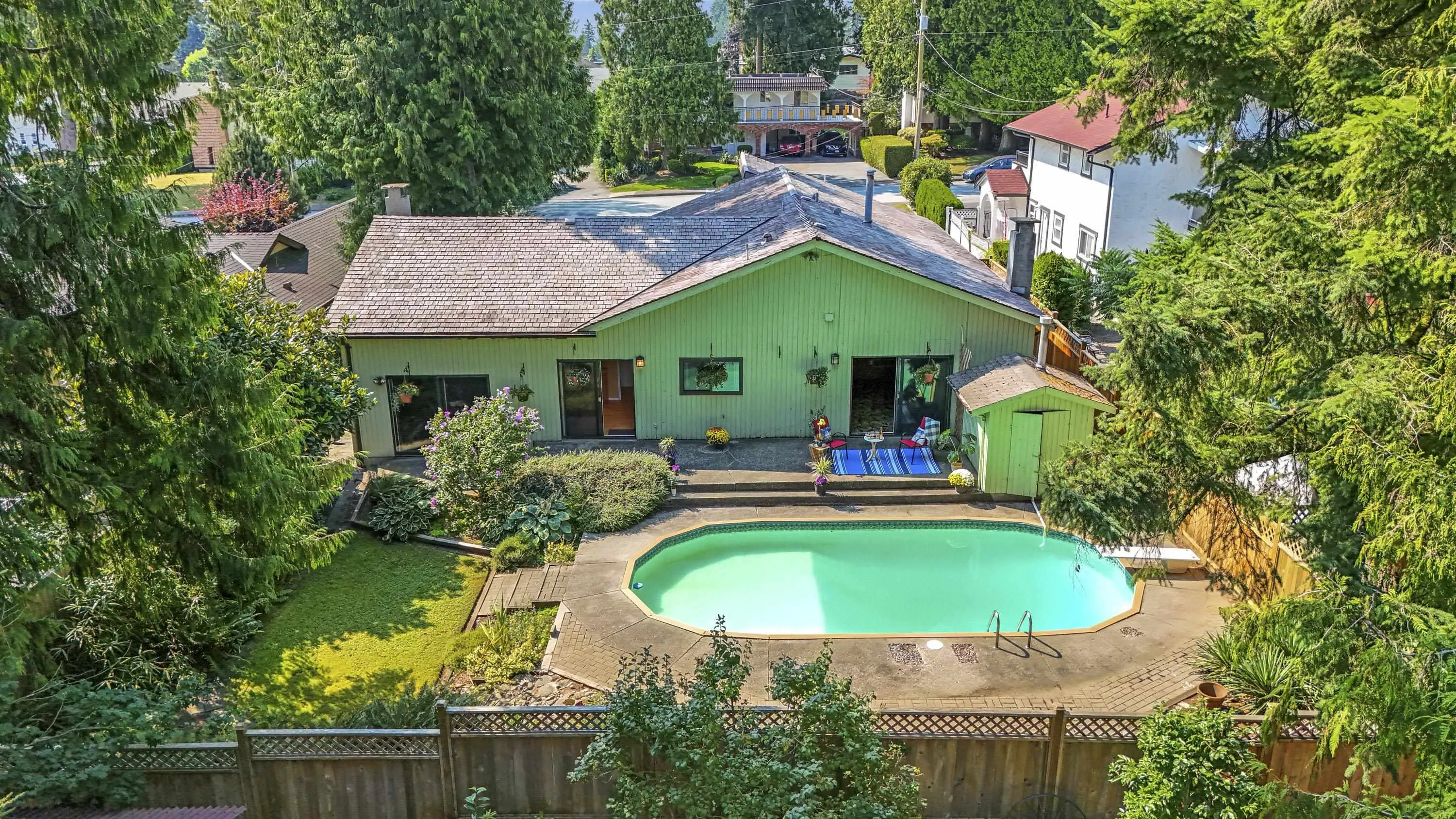 533 Ascot Street
