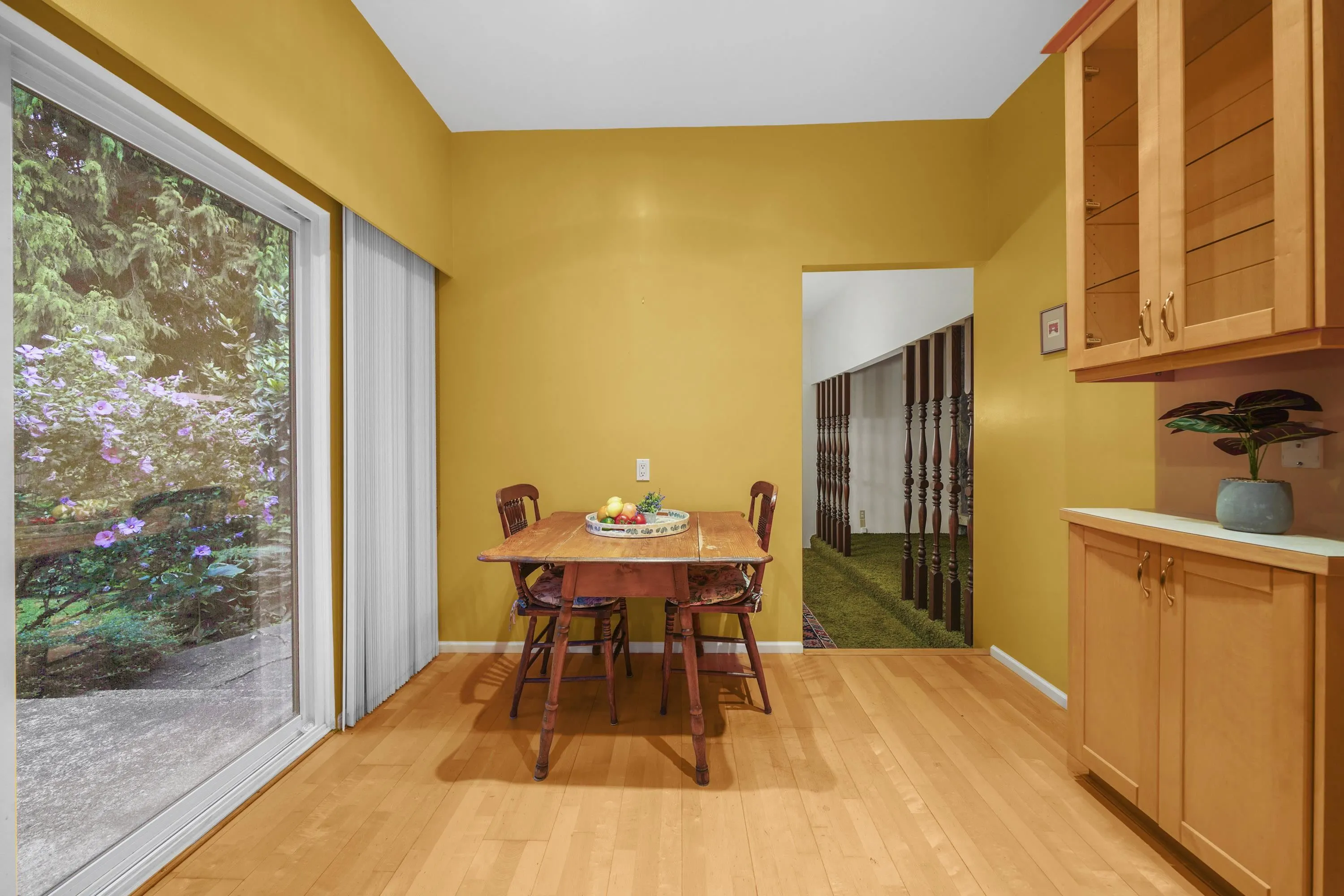 533 Ascot Street