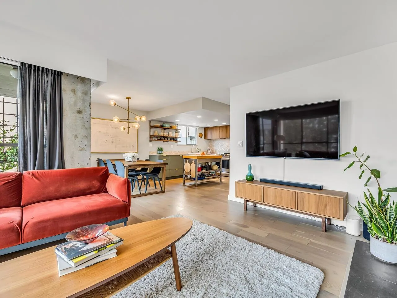 801 1165 Burnaby Street