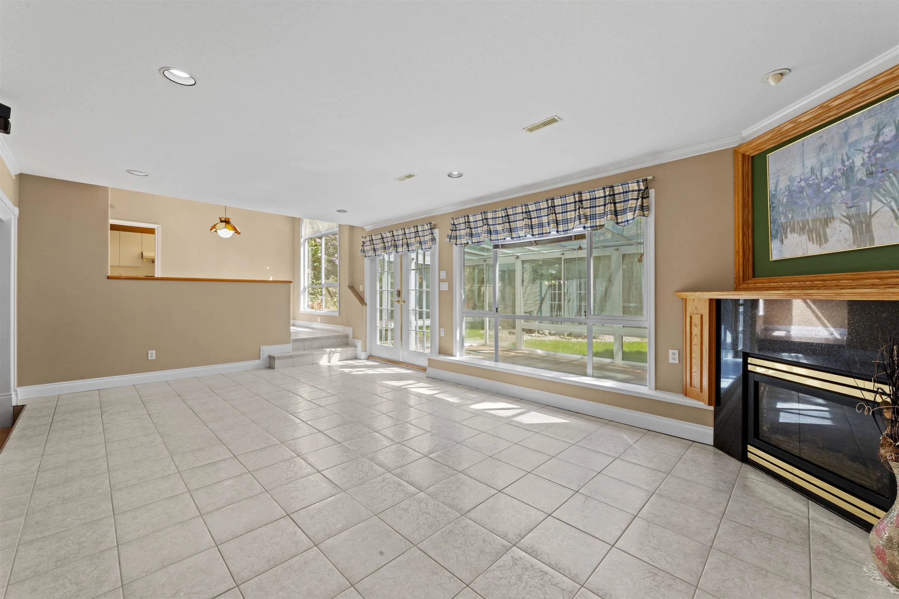 8340 Lunen Road