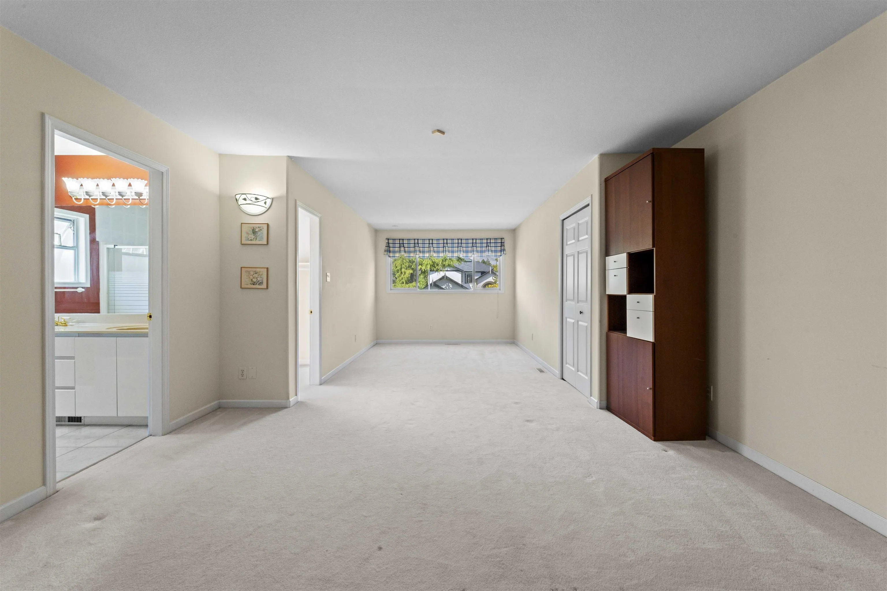 8340 Lunen Road