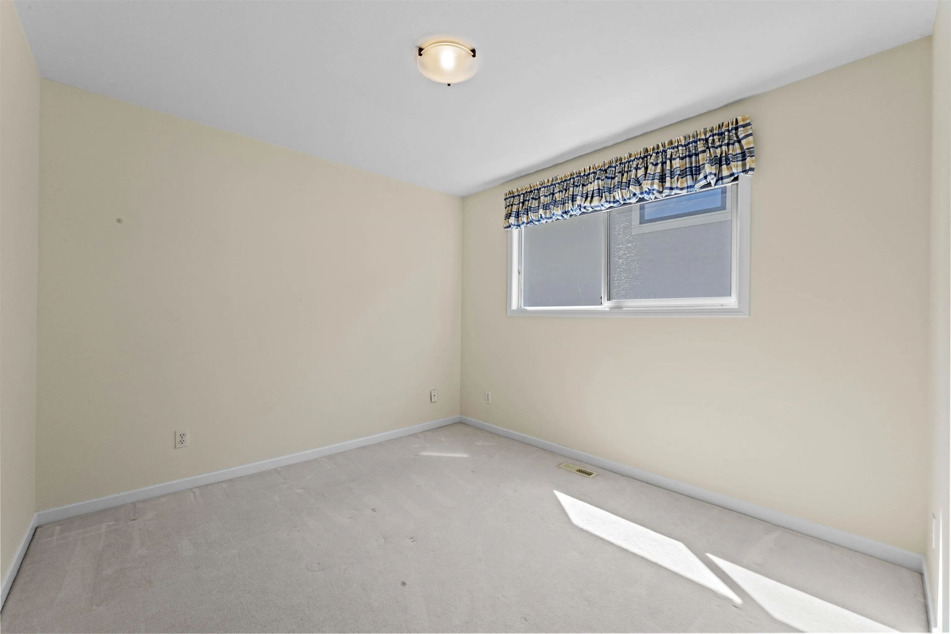8340 Lunen Road