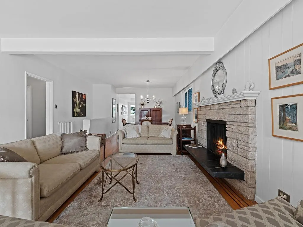 2865 W 33rd Avenue