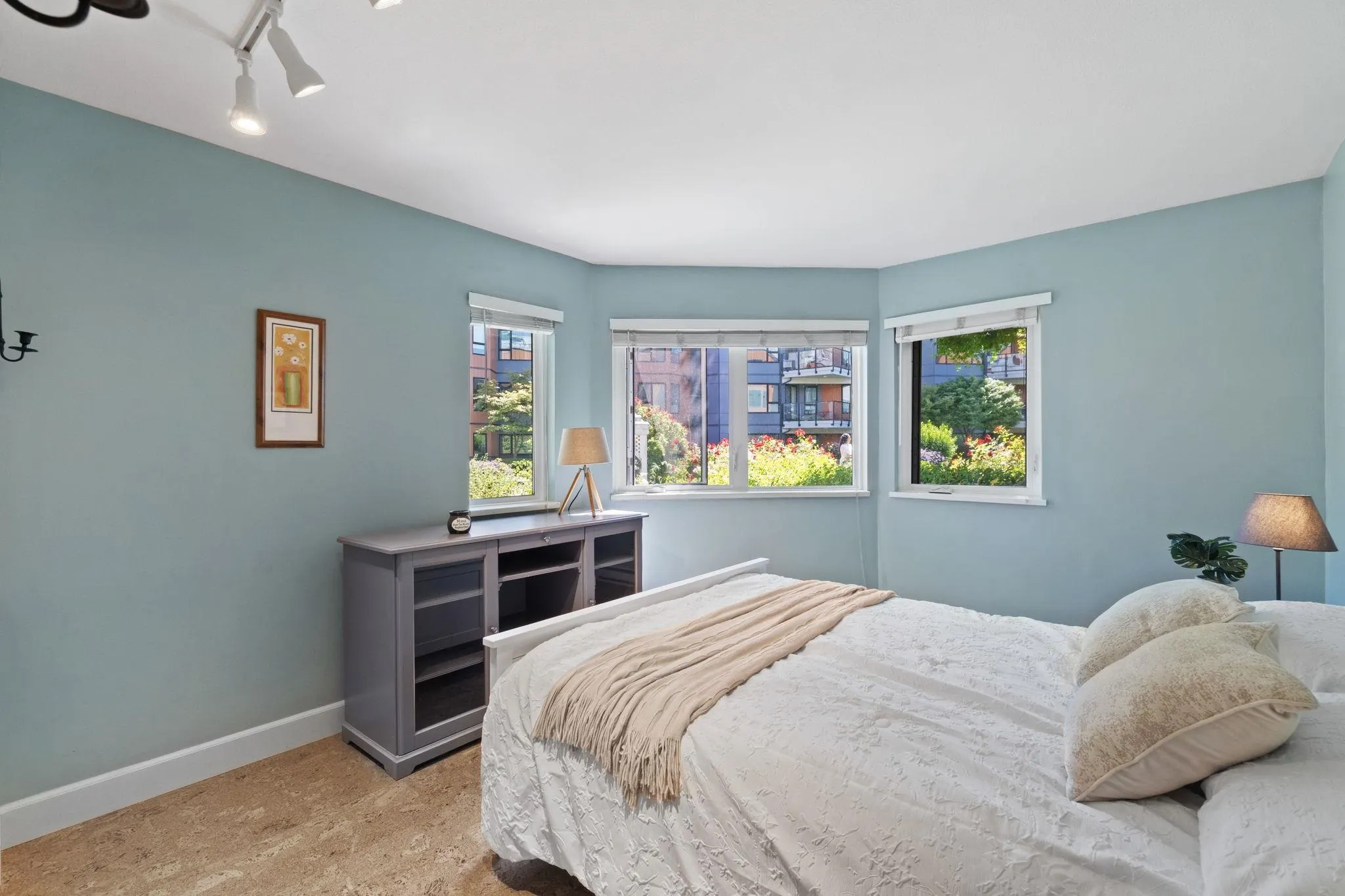116 1150 Quayside Drive