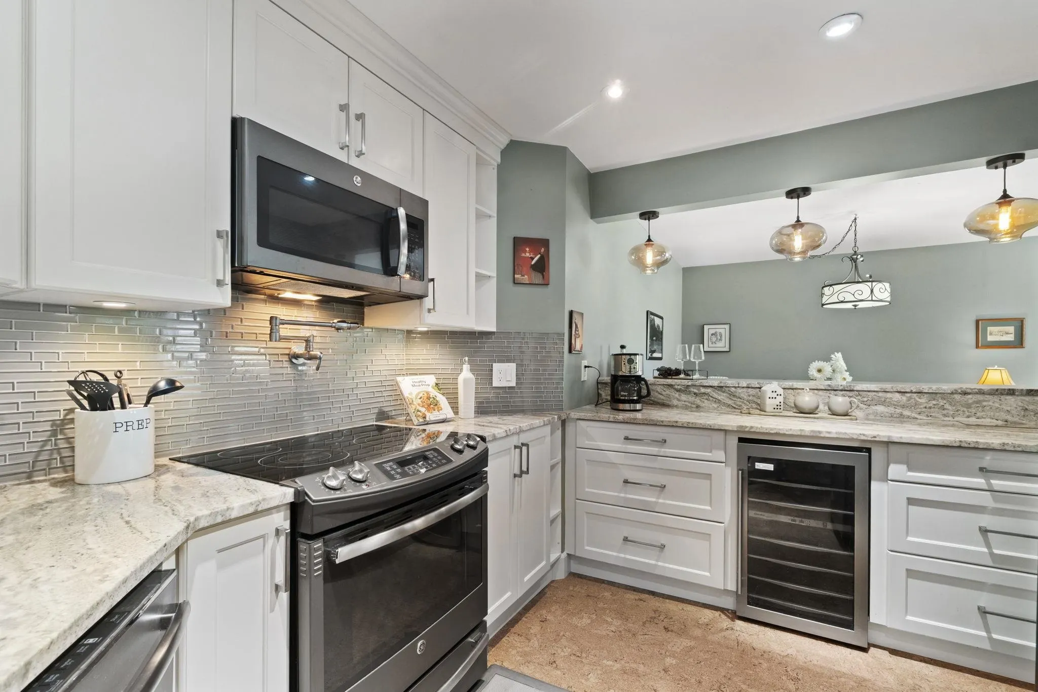 116 1150 Quayside Drive