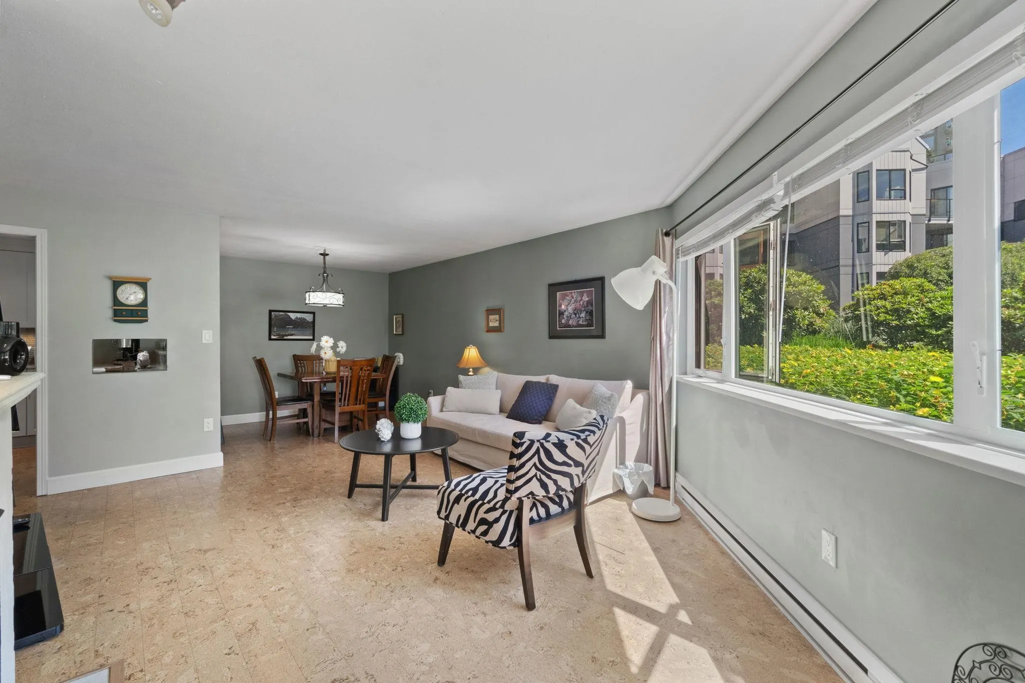116 1150 Quayside Drive