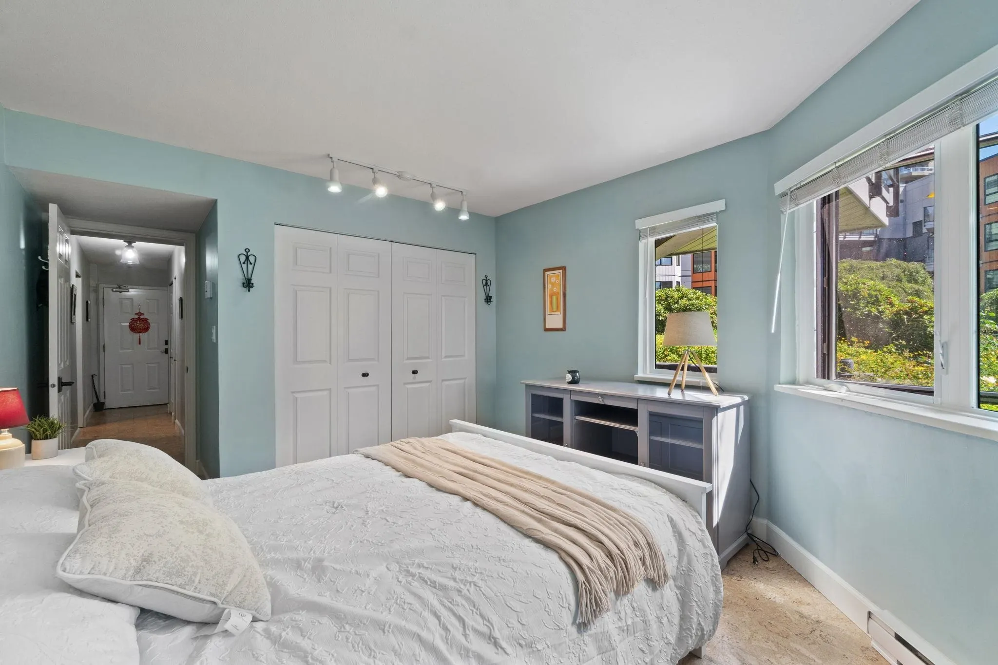 116 1150 Quayside Drive
