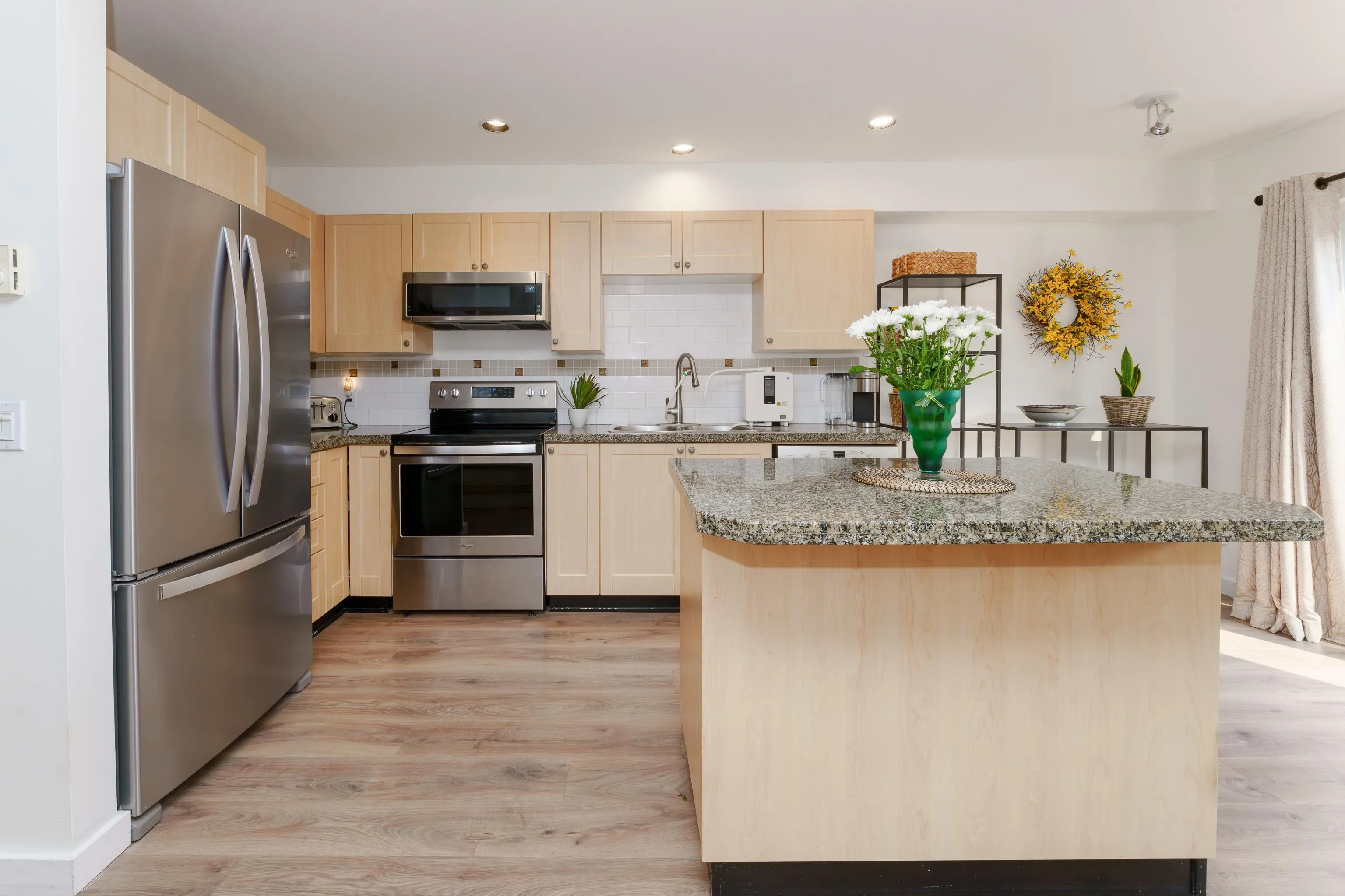 170 15168 36 Avenue