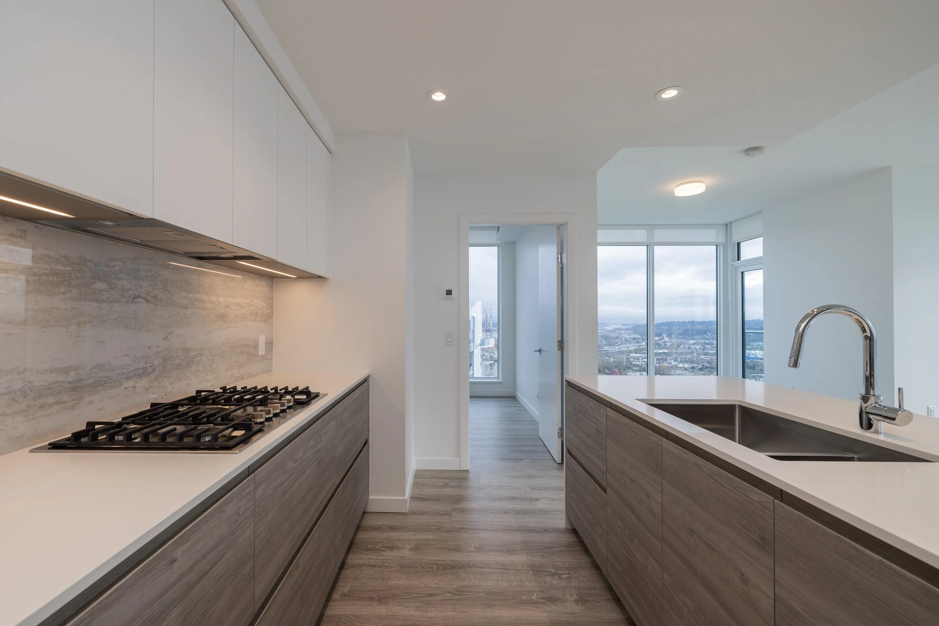 4505 680 Quayside Drive
