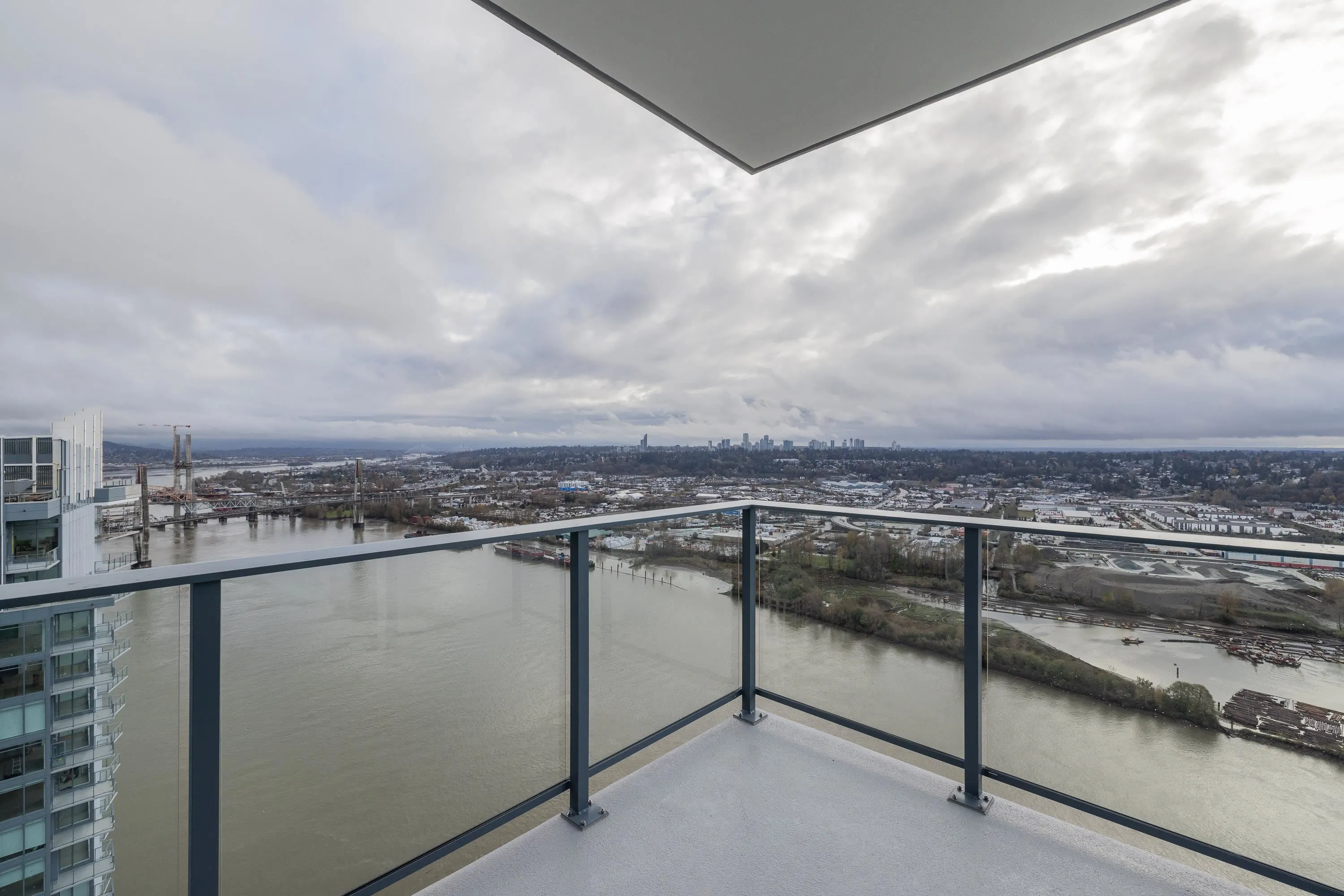 4505 680 Quayside Drive