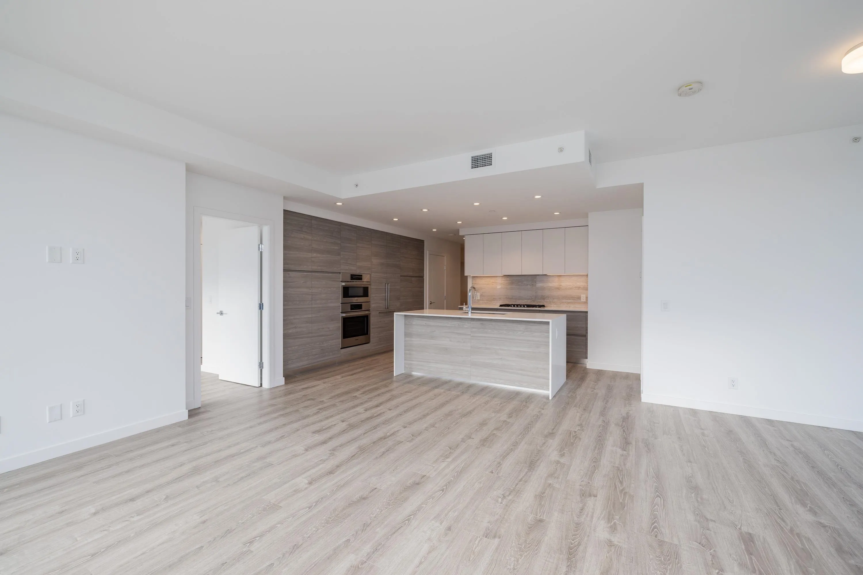 4505 680 Quayside Drive