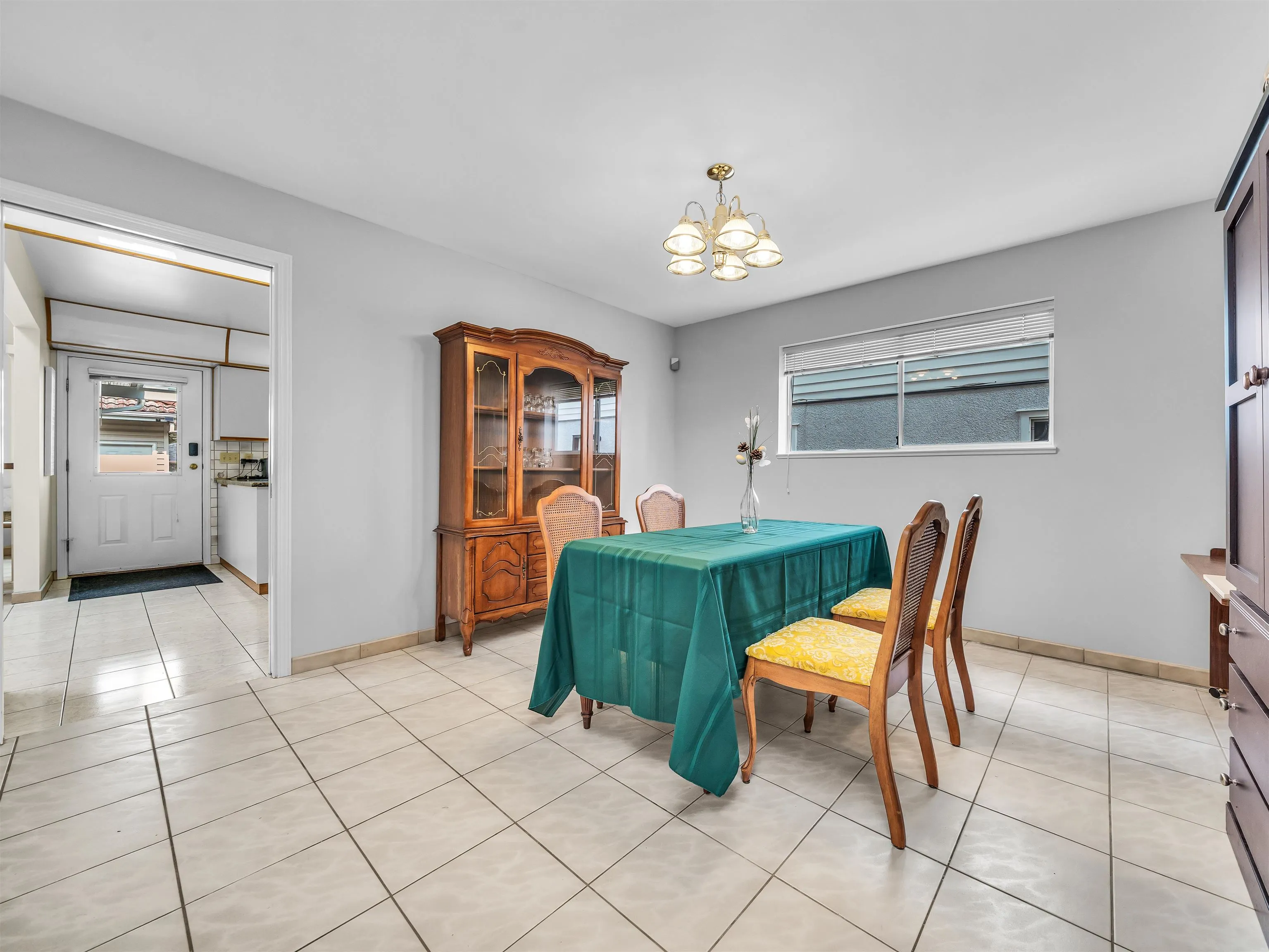 4461 Pandora Street