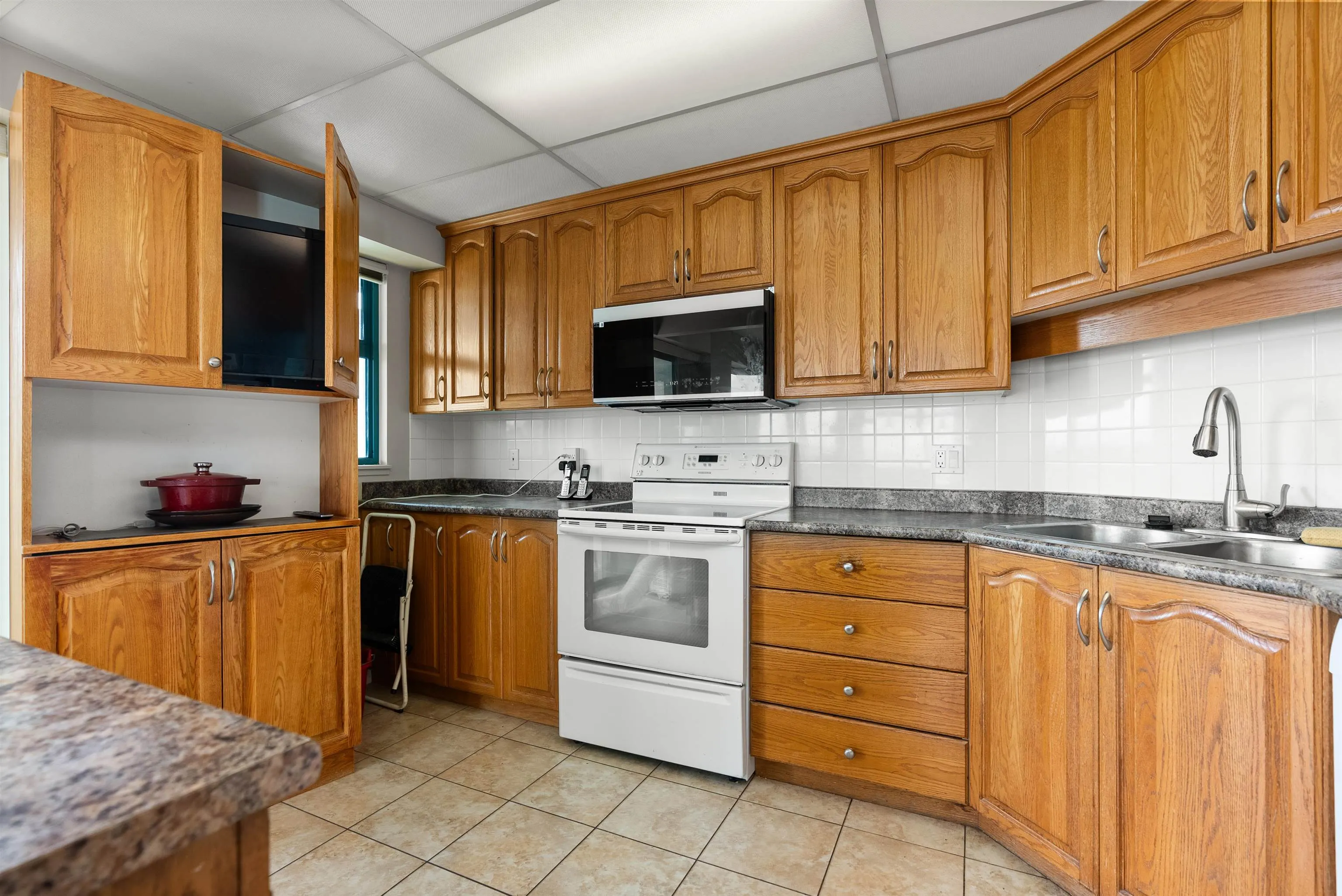 1003 32440 Simon Avenue