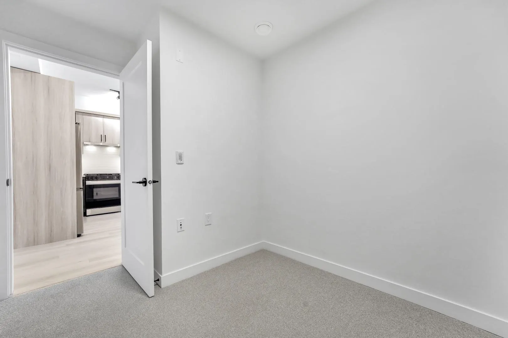 304 1100 Clarke Road