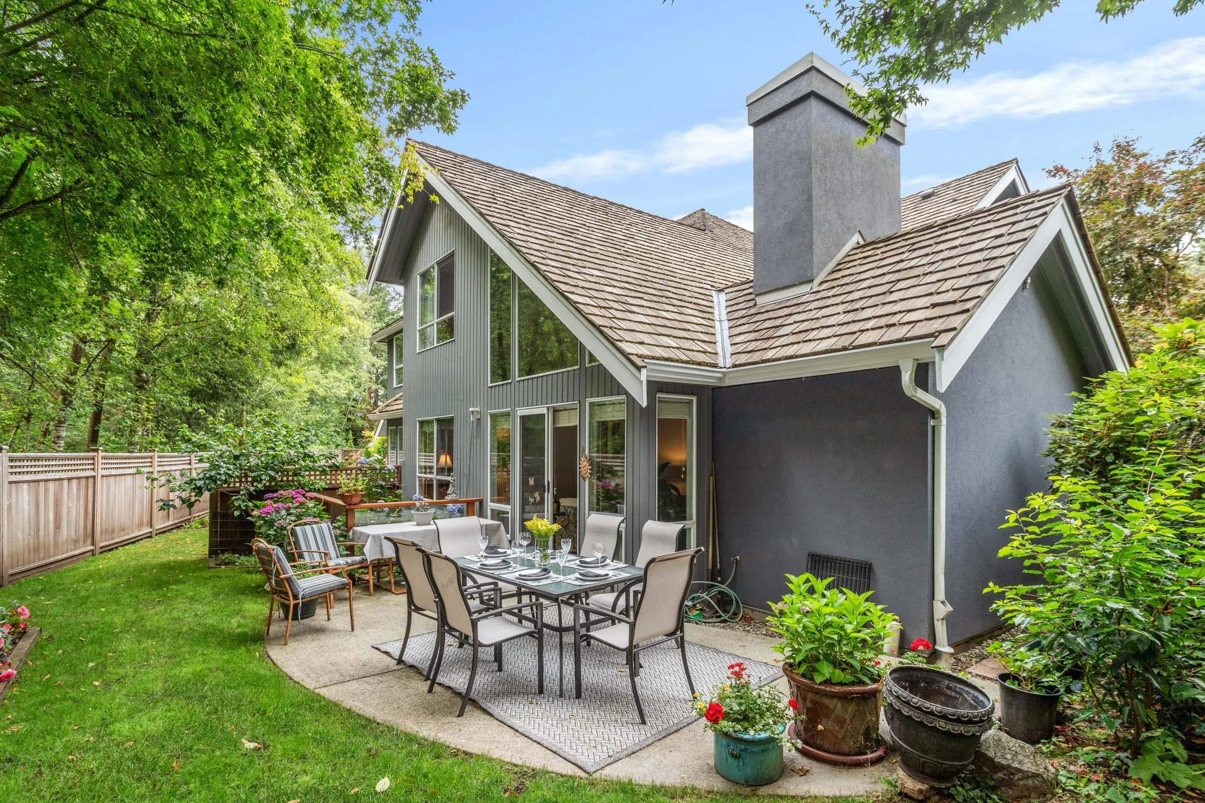 36 1925 Indian River Crescent