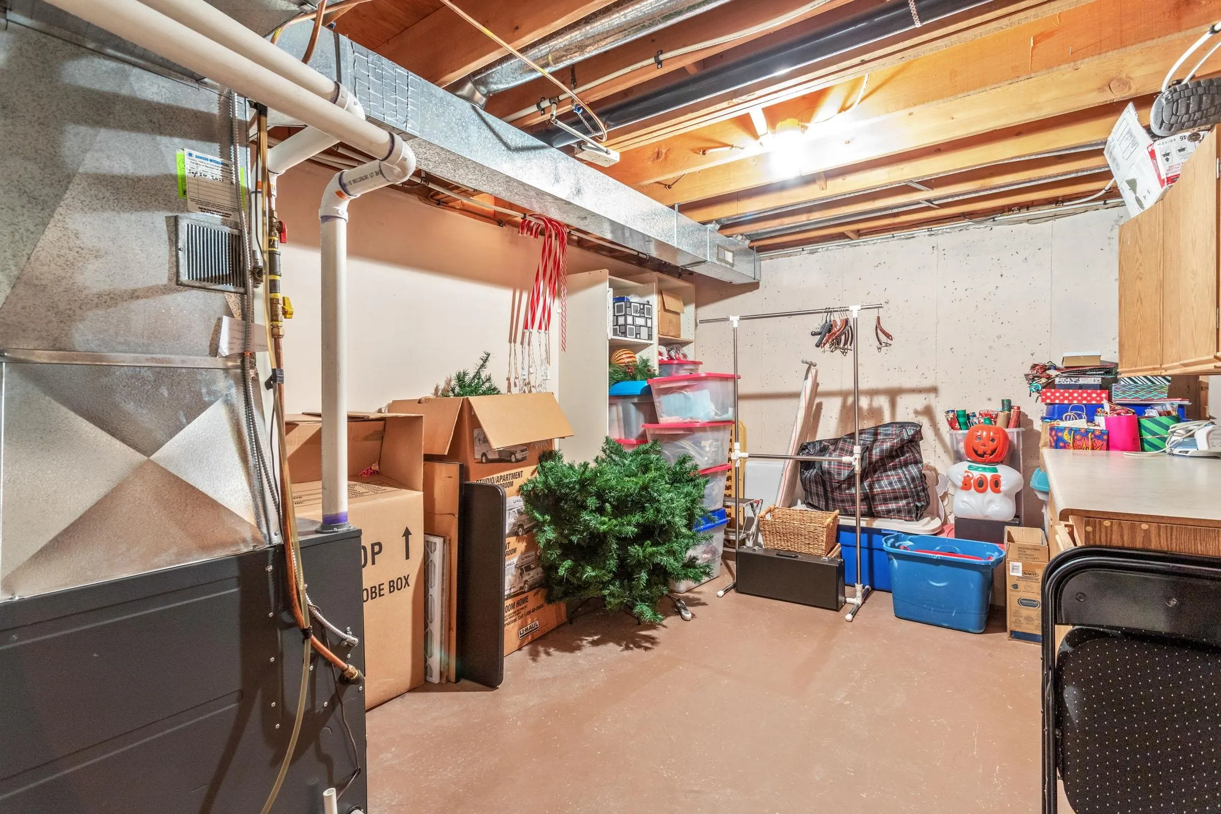 36 1925 Indian River Crescent
