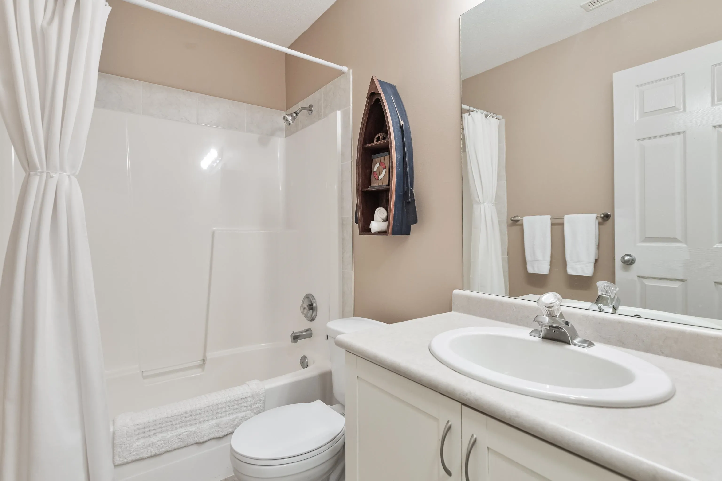 10 23281 Kanaka Way