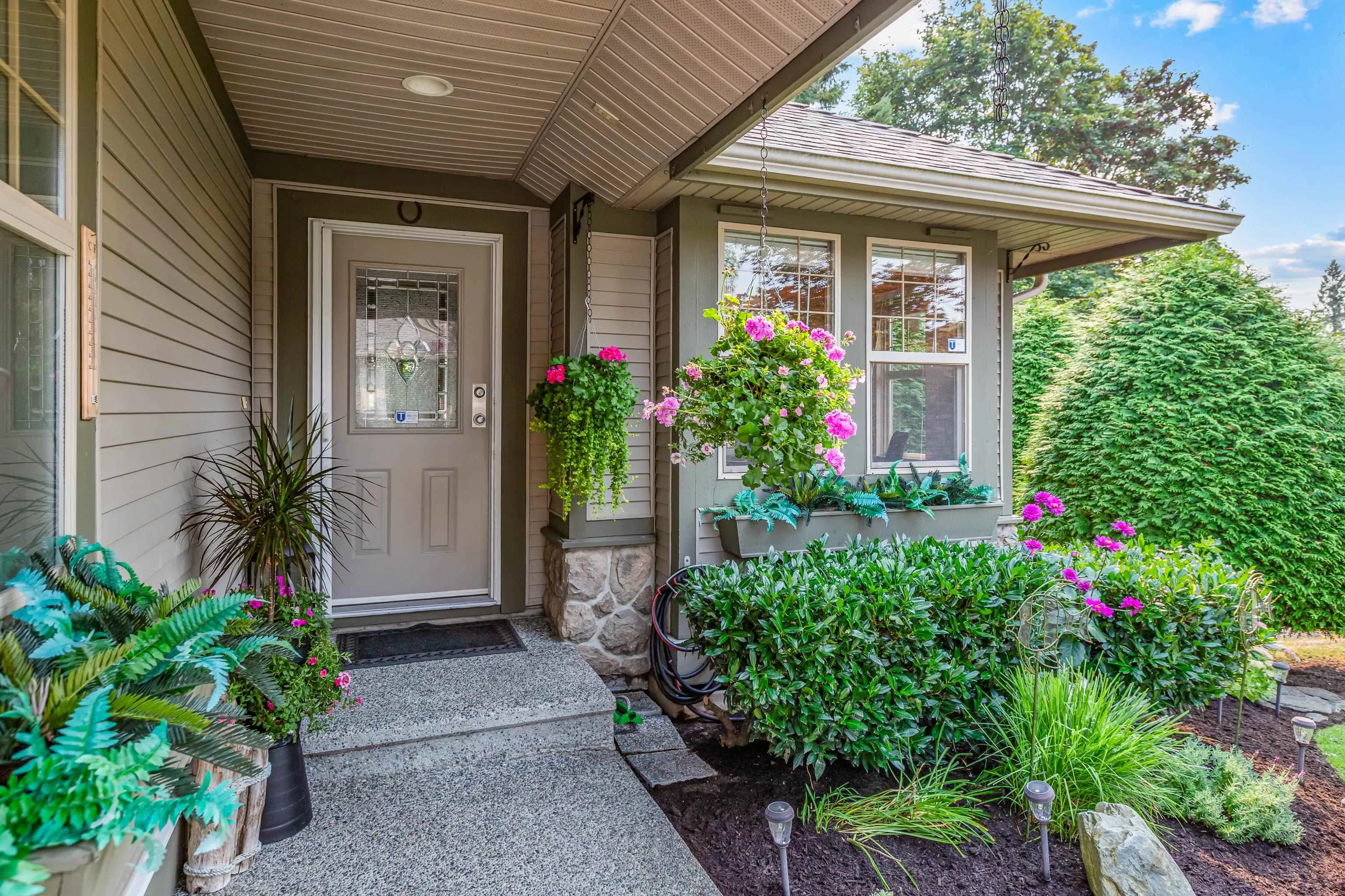 10 23281 Kanaka Way