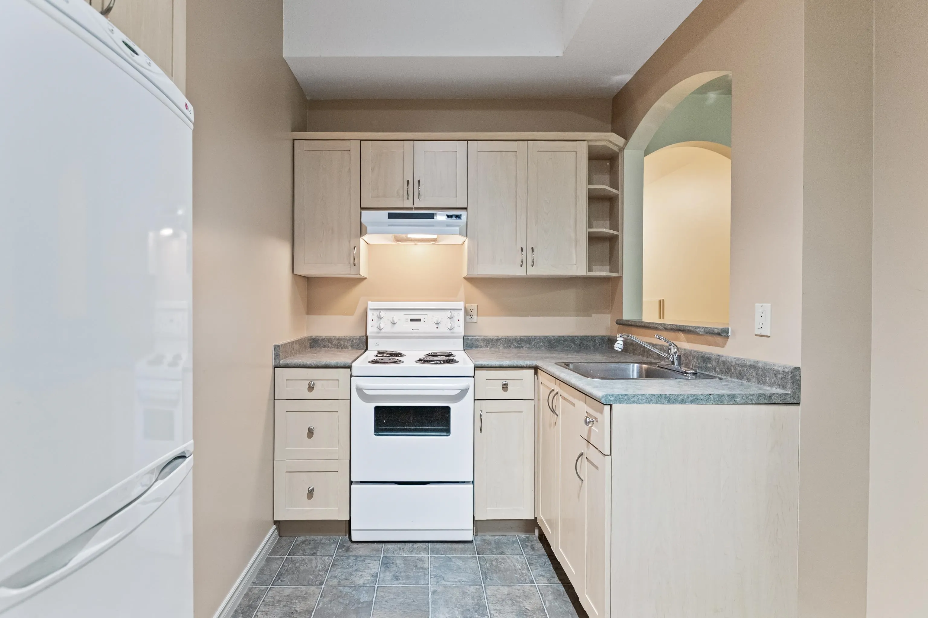 10 23281 Kanaka Way