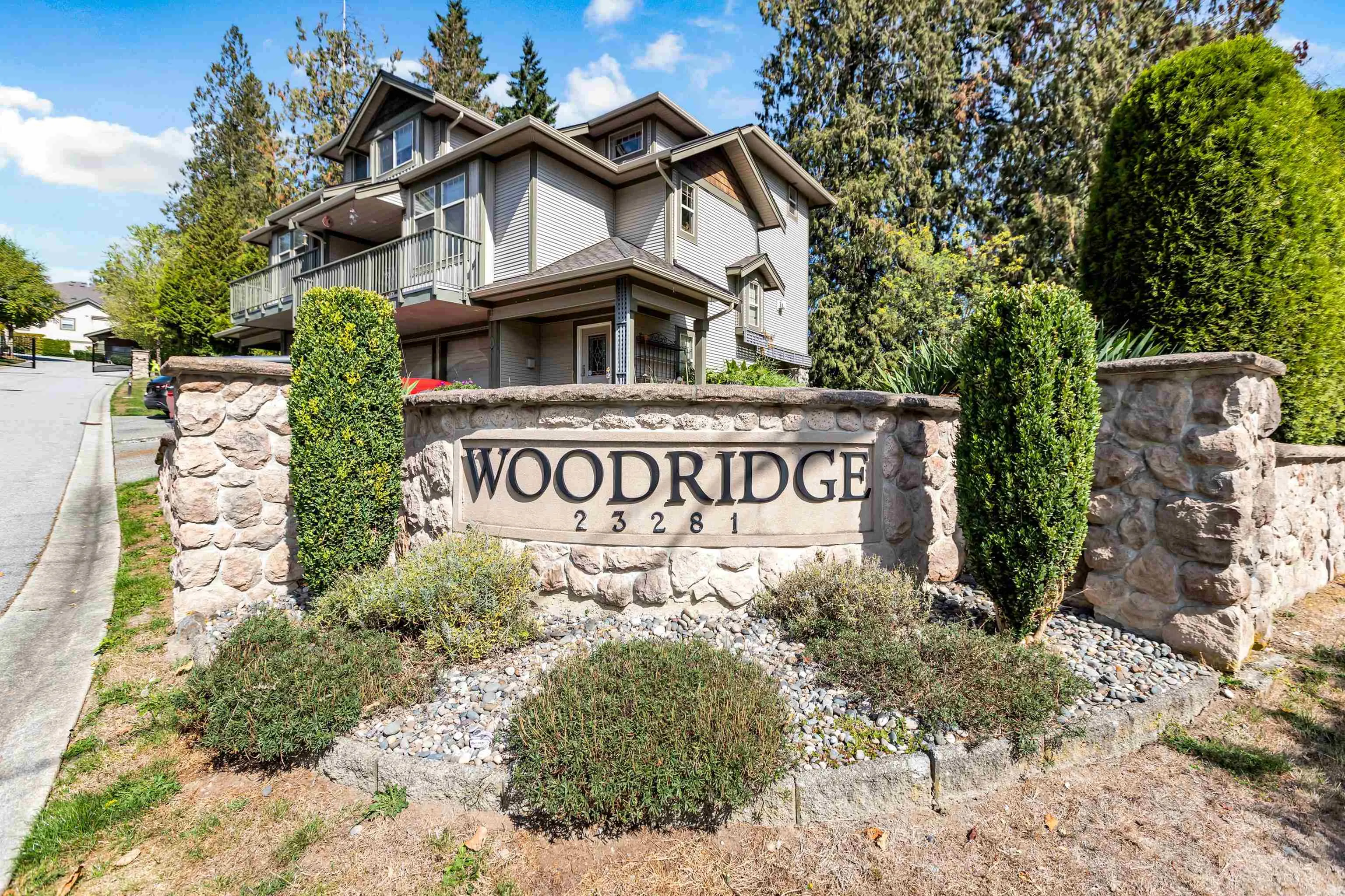 10 23281 Kanaka Way
