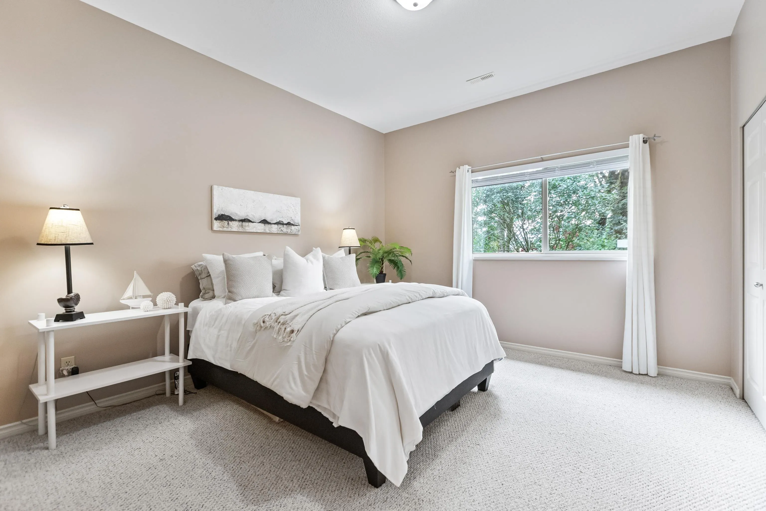 10 23281 Kanaka Way