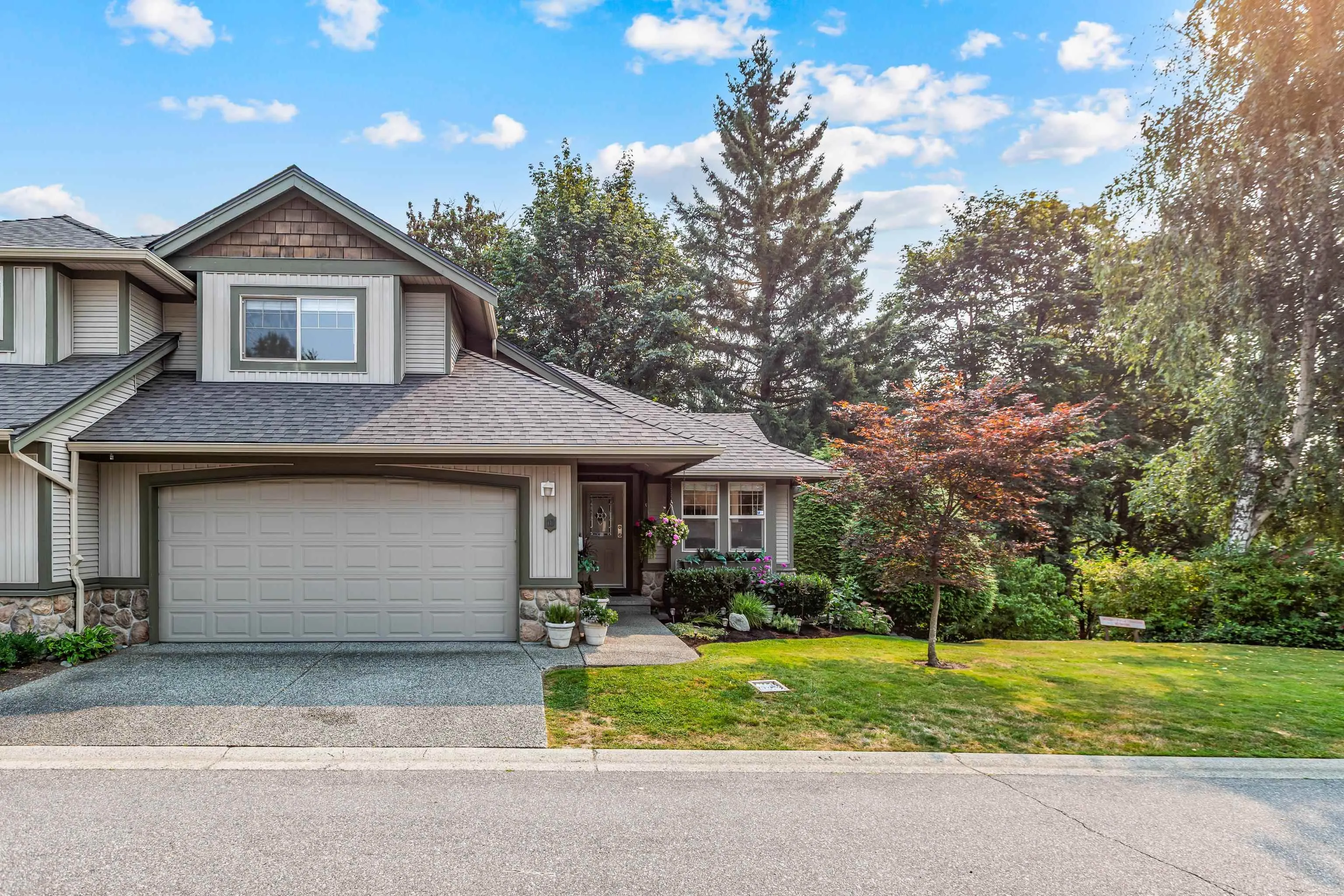 10 23281 Kanaka Way