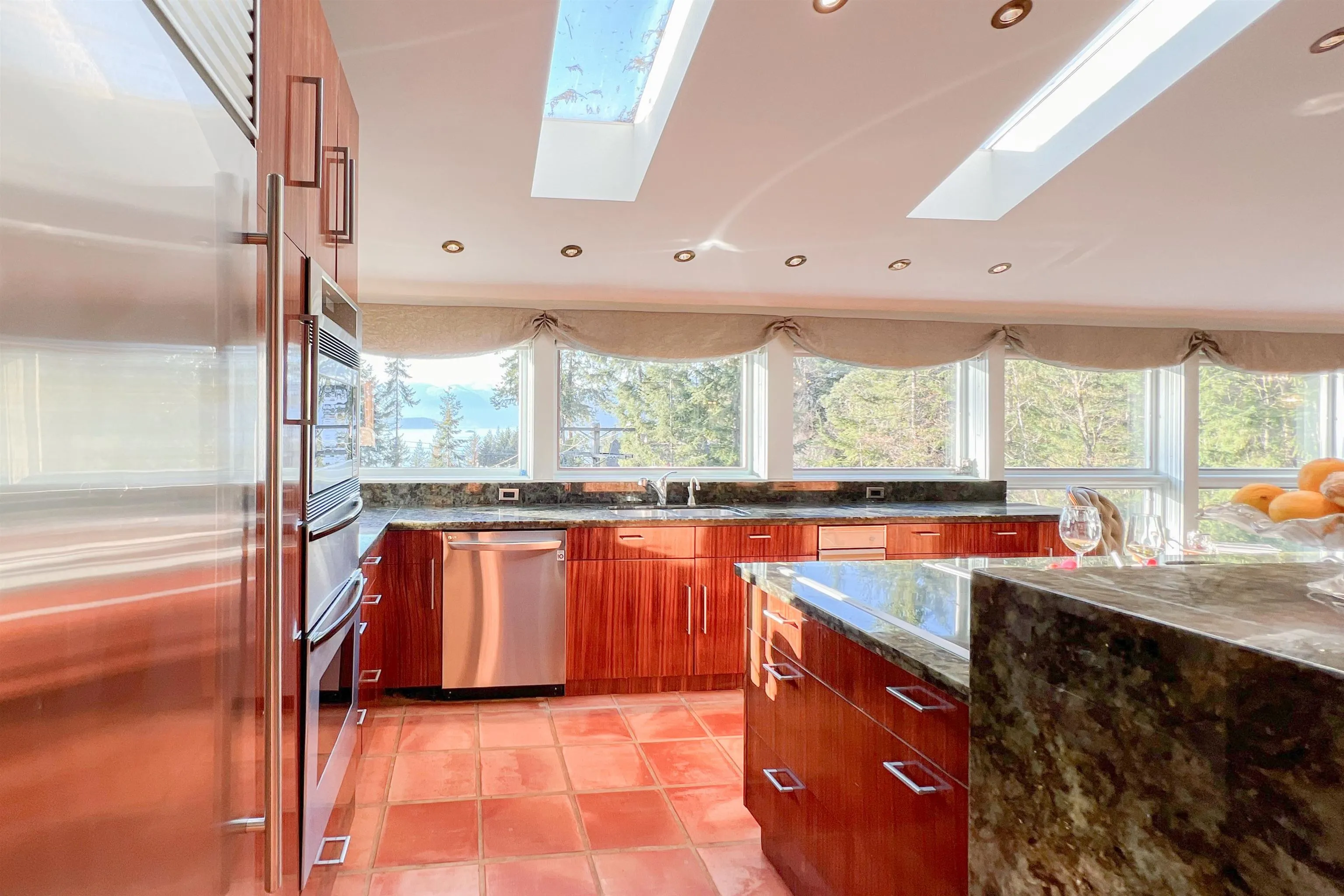 15 Oceanview Road