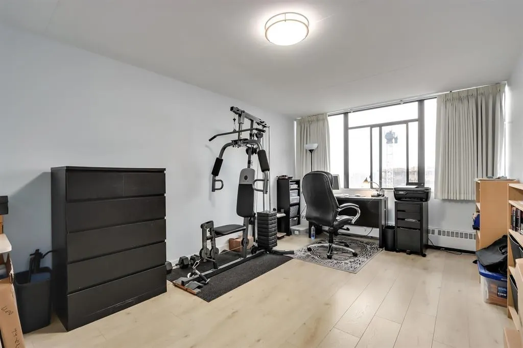 1707 6651 Minoru Boulevard