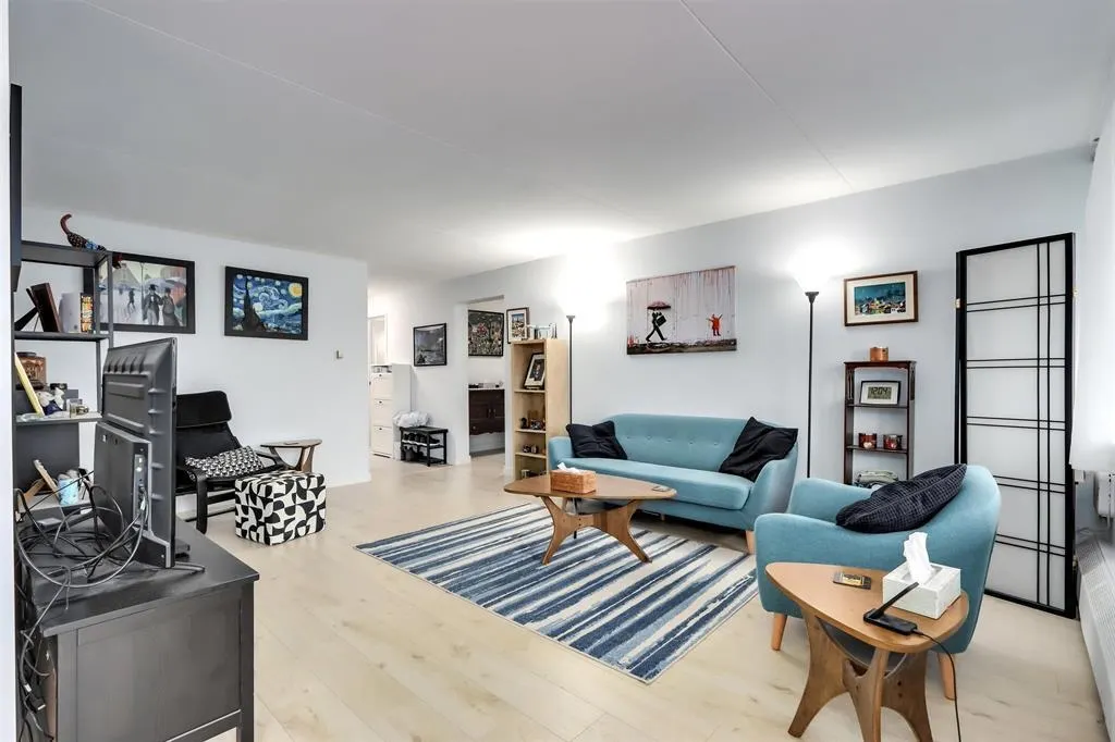 1707 6651 Minoru Boulevard