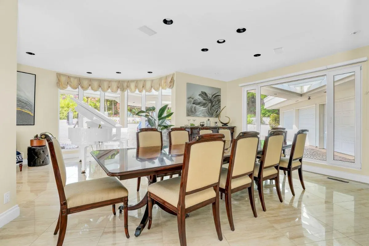 1409 Chartwell Drive