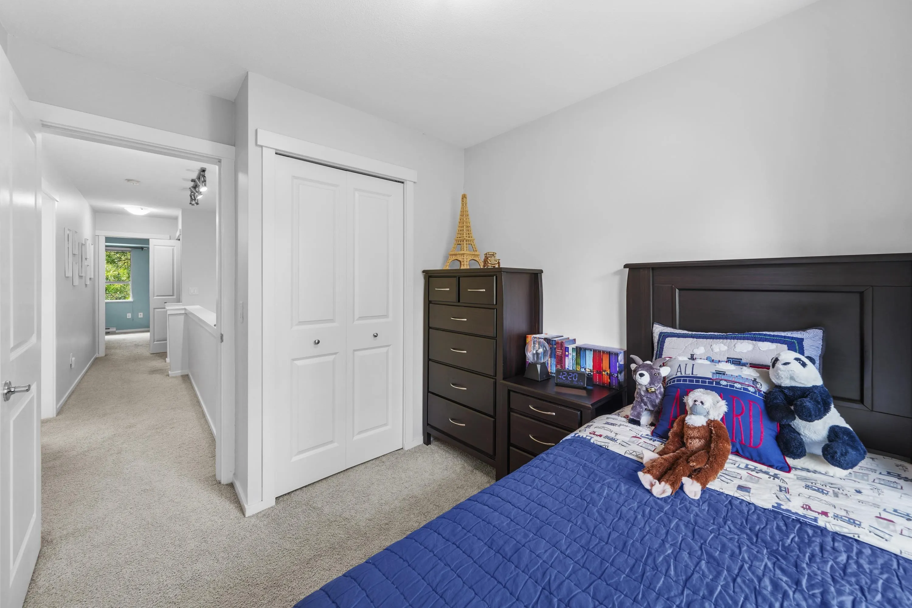 41 100 Klahanie Drive
