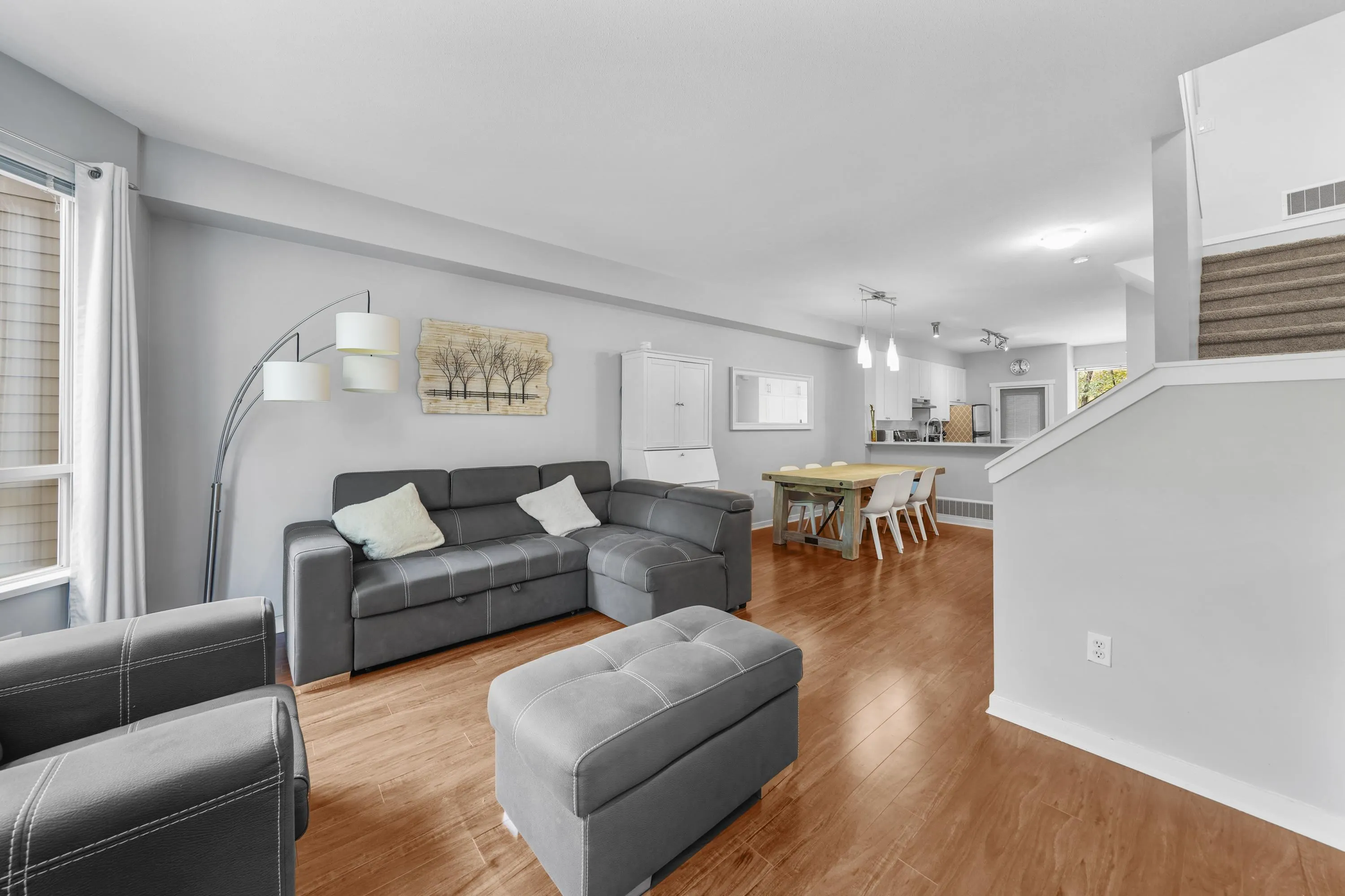 41 100 Klahanie Drive