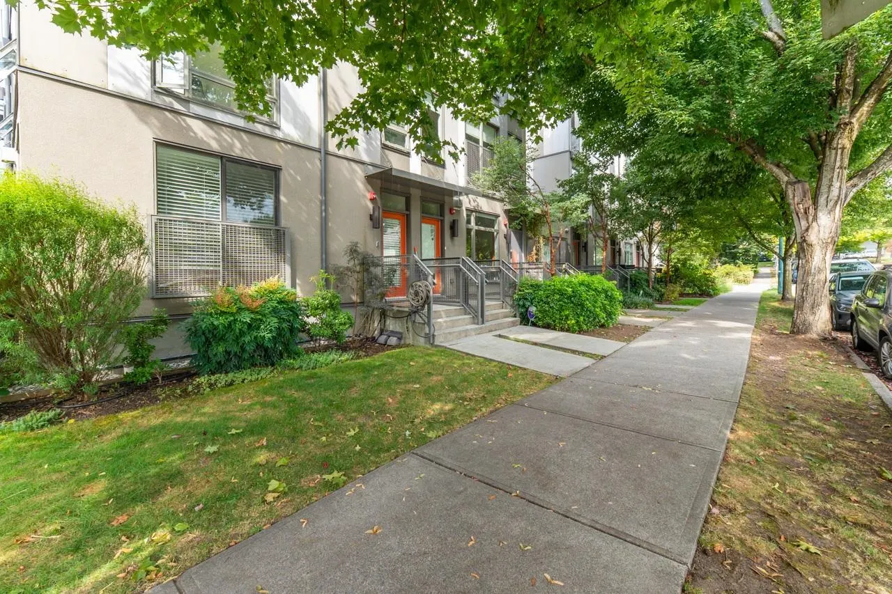 3197 St. George Street