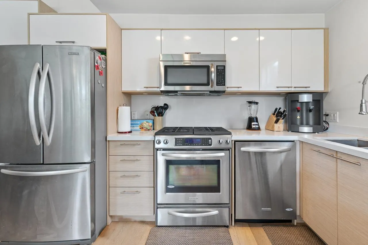 3197 St. George Street