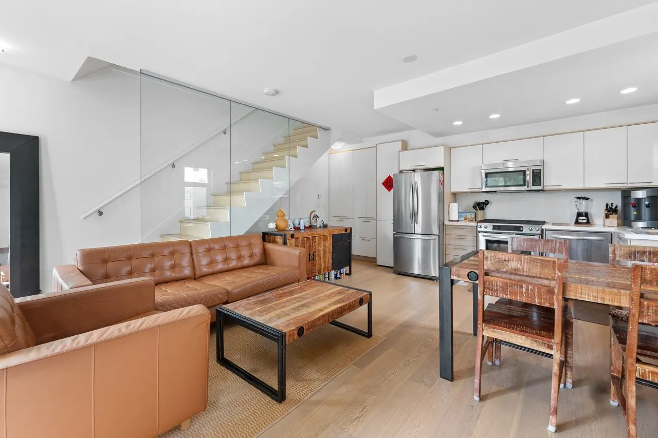 3197 St. George Street