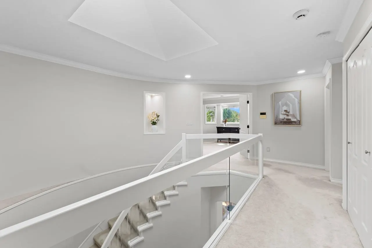 5579 Hankin Drive